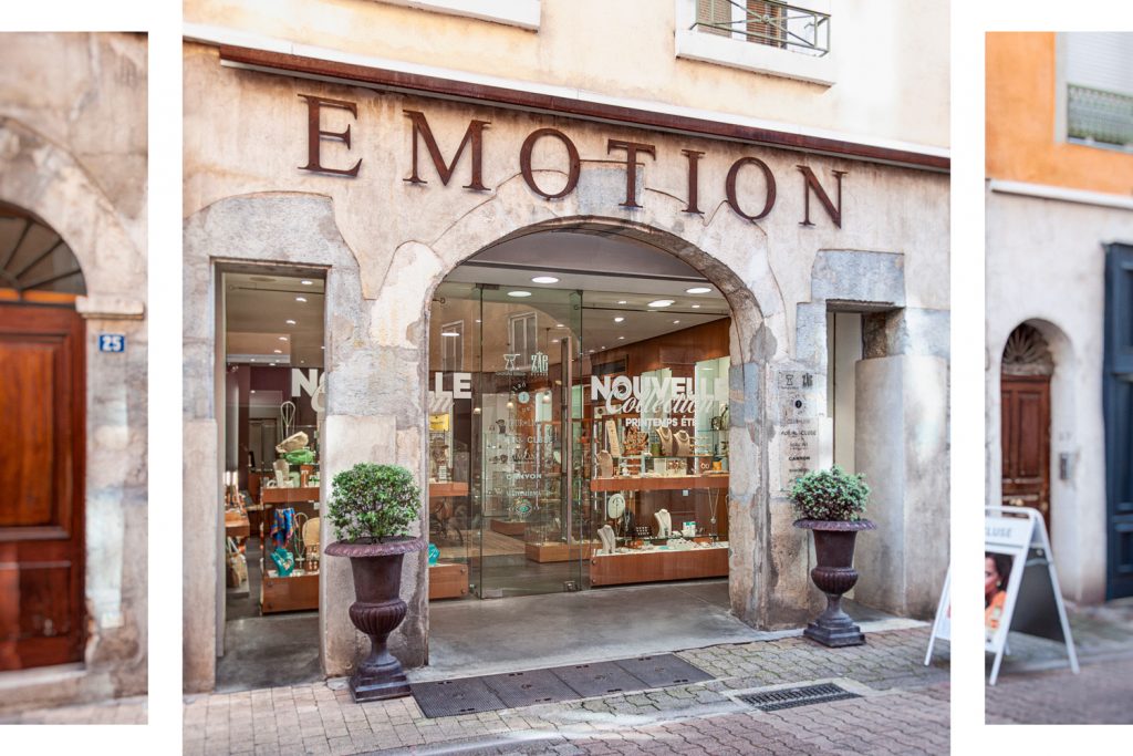 Façade de la boutique Emotion Bijoux, spécialiste du bijoux fantaisie à Grenoble